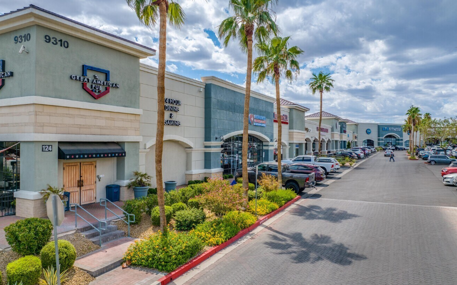 Eastern Avenue Plaza in Henderson